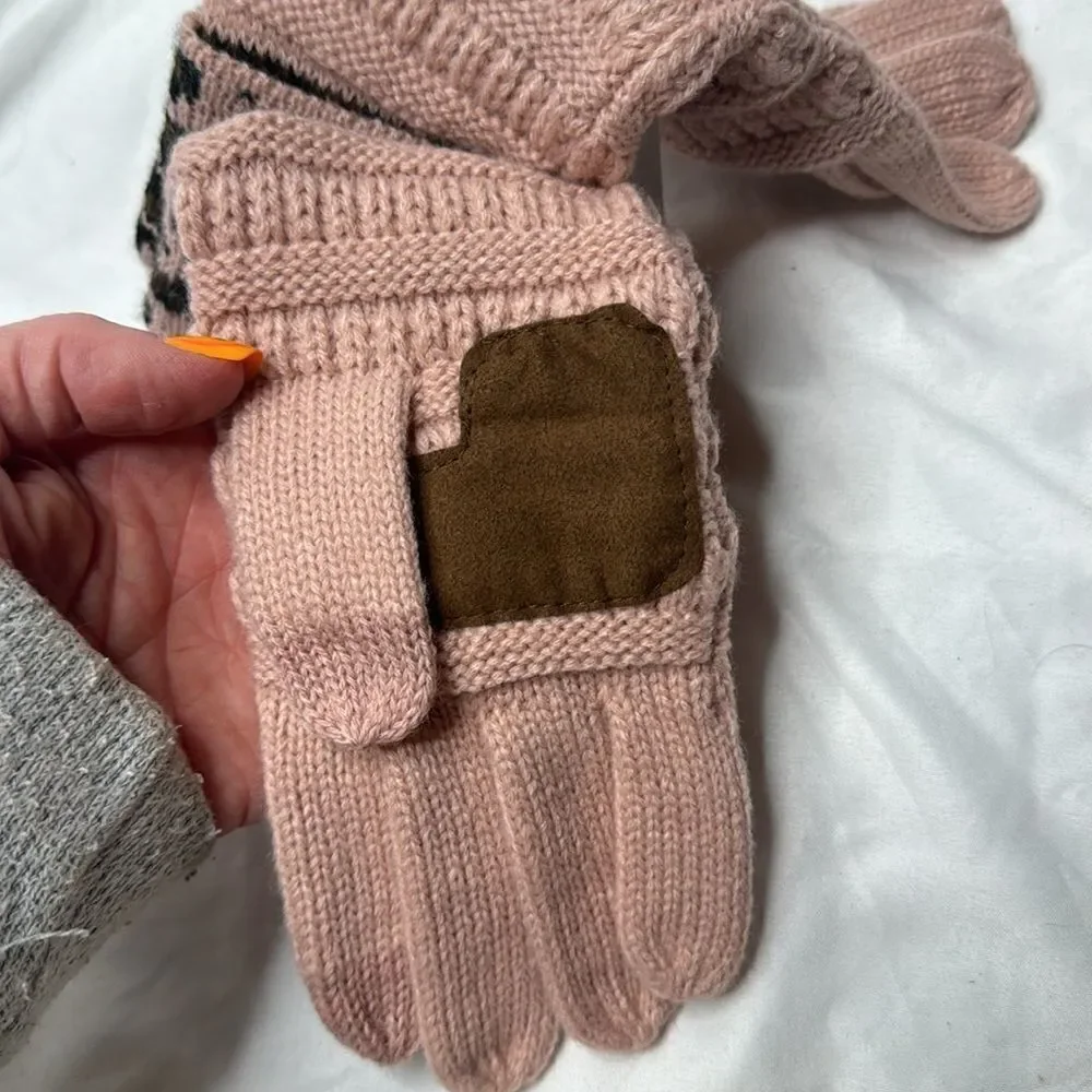 C.C. Exclusives Pink Leather Leopard Print Gloves With SmartTips. NWT.
